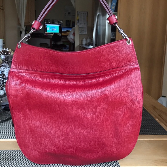 Furla Pebble Leather Handbag ❤️🌹❤️🌹 - Picture 2 of 9